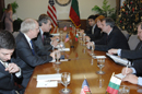 Secretary Carlos Gutierrez meets with the Bulgarian Prime Minister