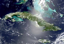 Foto de satélite de Cuba por NASA. Pulse aquí para una ampliación de la imagen.