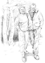 Imagen de una pareja de mayor edad caminando abrazados y sonriendo.