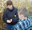 Sue Snyder Thomas mentors Iowa 9th grader.  NRCS image.