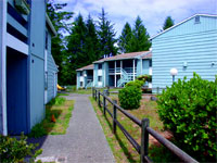 Photo of an apartment complex in Reedsport, Oregon