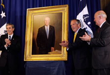 Secretary Gutierrez and Secretary Bodman flank former Secretary of Commerce Don Evans and his newly-unveiled portrait. Click here for larger image.