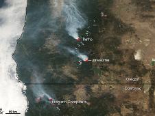 Satellite image of fires in Oregon and California