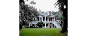 Grove Plantation House, built in 1828, is the headquarters and office for the Ernest F. Hollings ACE Basin NWR.