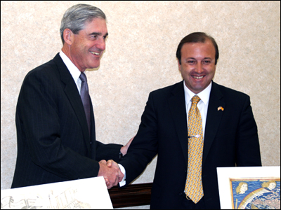 FBI Director Mueller with Joan Mesquida Ferrando, Director General of the Spanish National Police and Civil Guard