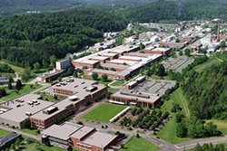 Artist's conception of the new East Campus (lower part of the image) to be constructed at ORNL by  2003. 