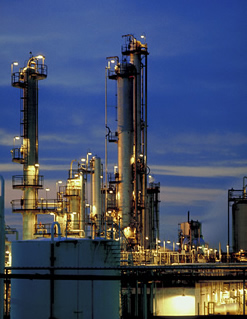 photo of a refinery