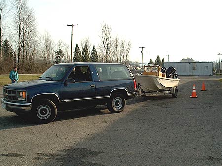 Maneuvering boat trailers class