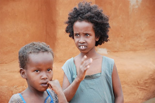 Refugee children, August 2008 [Photo by UNHCR Nairobi Office]