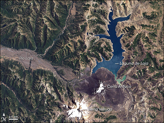 Cerro Antuco and Laguna de Laja, Chile