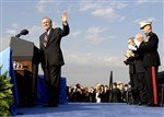 RUMSFELD WAVES FAREWELL - Click for high resolution Photo