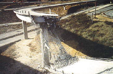 One of two collapsed connectors at the I-5 and SR-14 interchange.