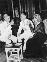 Luce with Manuel Quezon and Admiral Thomas Hart