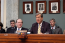 Sen. Lott asks a question