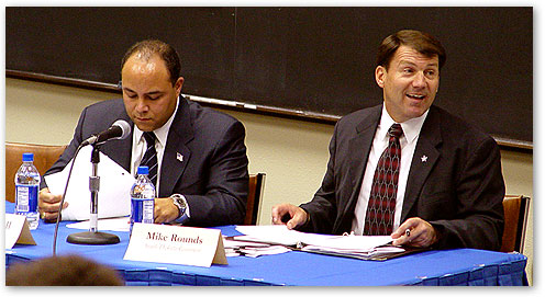 FCC Chairman Michael Powel and South Dakota Governor Michael Rounds