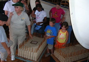 Volunteer describes the Lyle gun rope