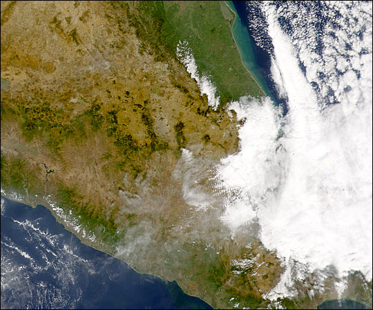 Popocatepetl Erupts