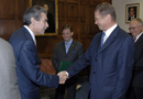 Secretary Gutierrez greets Deputy Chairman Alexancer Medvedev