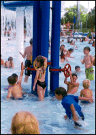 lots of kids in wading pool