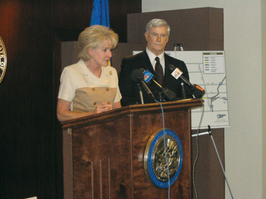 At a press conference, former FHWA Administrator Mary E. Peters and Nevada Governor Kenny Guinn announced a settlement with the Sierra Club that will facilitate future widening projects on U.S. 95 near Las Vegas.