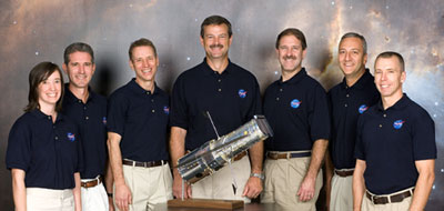 JSC2006-E-47144: STS-125 Crew