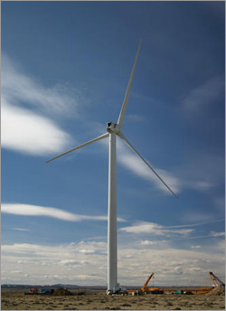 Photo of Clipper Windpower Technology 2.5-MW turbine.