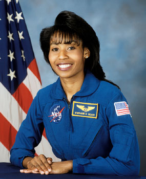 S97-10246 : Stephanie Wilson