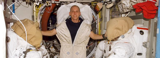 iss015e18168 -- Expedition 15 Flight Engineer Clay Anderson