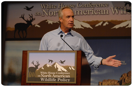 Secretary Kempthorne addresses the White House Conference on North American Wildlife Policy in Reno, Nevada on Oct. 2, emphasizing Interior initiatives to preserve America's sports hunting heritage. [Photo by Tami Heilemann, DOI-NBC]
