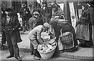 Image of Italian bread peddlers, Mulberry St., New York.