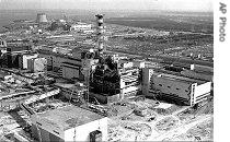 Chernobyl nuclear power plant  (1986 photo)
