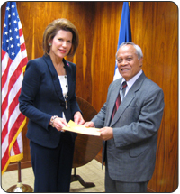 H.E. Ambassador Yosiwo George of the Federated States of Micronesia presented credentials to Ambassador Nancy G. Brinker. [Photo by: Dept. of State/Yale Scott]