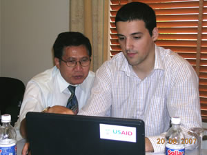 Emmanuel Lopez-Dee from the Economic Reform Research Institute of the Ministry of Economic Development conducted the training