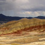 Image of the Painted Hills.