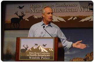 Secretary Kempthorne addresses the White House Conference on North American Wildlife Policy in Reno, Nevada on Oct. 2, emphasizing Interior initiatives to preserve America's sports hunting heritage.[Photo Credit: Tami Heilemann, DOI-NBC]