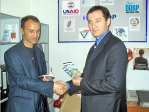 To reduce drug demand, USAID provides Tajik migrants with necessary guidance