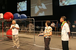 Pic of the Week - "Parents of Hawai`i Robotics" Honored