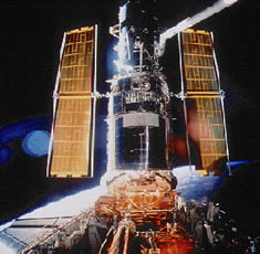 Picture of the Hubble Space Telescope.