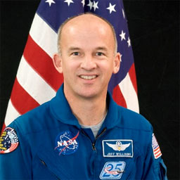 JSC2006-E-00222 -- Expedition 13 Flight Engineer Jeffrey Williams