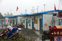 Shelter in Dujiangyan, Wenchuan 2008 [photo: M Lew]