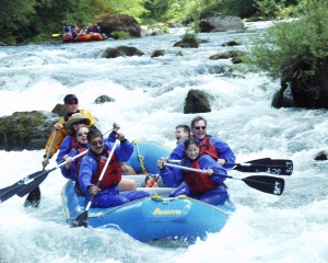 Rafting class 4 rapids