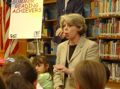 Assistant Secretary Laurie Rich talks with students at Kirtland Elementary School, where she participated in the kick off of Albuquerque's No Child Left Behind Summer Reading Achievers Program.