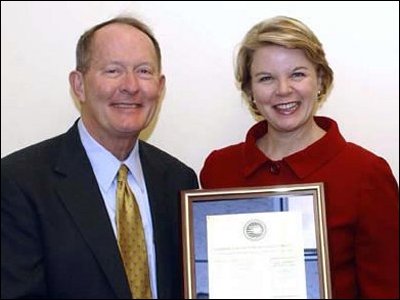 Secretary Spellings with Senator Lamar Alexander of Tennessee at the U.S. Capitol for the commemoration of the 15th anniversary of state-level results from the National Assessment of Educational Progress (NAEP).