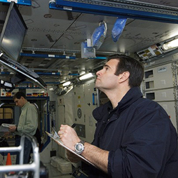 Expedition 17 Flight Engineer Gregory Chamitoff