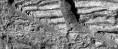 Very High Resolution Image of Icy Cliffs on Europa