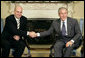 President George W. Bush and Prime Minister Fredrik Reinfeldt of Sweden meet with the press in the Oval Office Tuesday, May 15, 2007. White House photo by Eric Draper