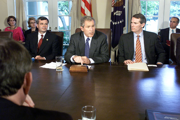 President Bush meets with House leaders to discuss Patients' Bill of Rights legislation. WHITE HOUSE PHOTO BY MOREEN ISHAKAWA