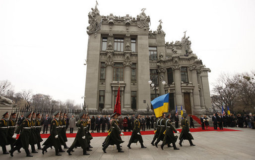 An honor guard marches past the red carpet in front of the Presidential Secretariat in Kyiv Tuesday, April 1, 2008, during arrival ceremonies for President George W. Bush and Mrs. Laura Bush. White House photo by Eric Draper