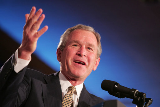 President George W. Bush acknowledges a Texas newspaperman during opening remarks in his address Thursday, April 14, 2005, to the American Society of Newspaper Editors, meeting in Washington DC. White House photo by Paul Morse