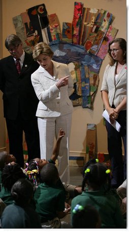  Mrs. Laura Bush speaks before a group of young students at the Ogden Museum for Southern Art Friday, May 30, 2008, in New Orleans, La. Mrs. Bush also recognized 2008 Institute of Museum and Library Services (IMLS) Grant awardees during her visit. White House photo by Shealah Craighead